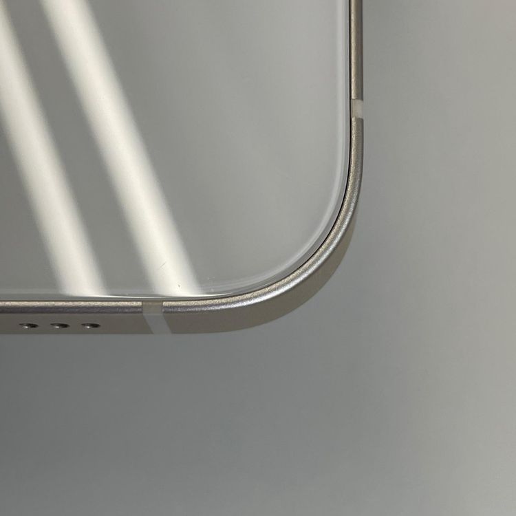 ���������¡��� iPhone 14 128GB �������饤�� SIM���å������