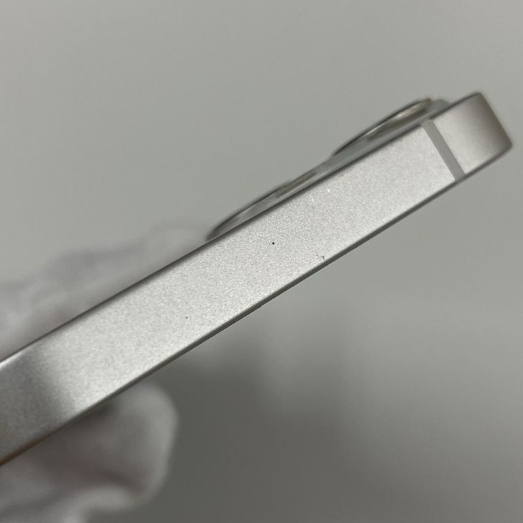 iPhone 13 256GB スターライト SIMロック解除済