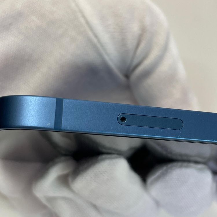 ���������¡��� iPhone 13 128GB �֥롼 SIM���å������