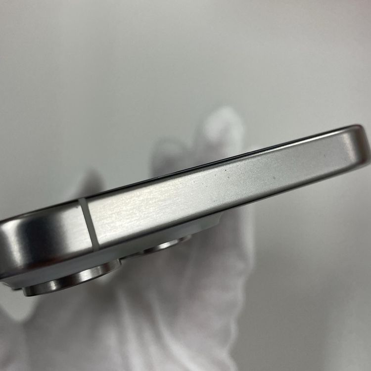 iPhone 15 Pro Max 512GB �ۥ磻�ȥ����˥��� SIM���å������