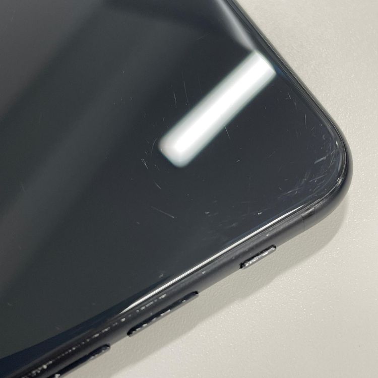 ���������¡��� iPhone SE(��2����) 64GB �֥�å� SIM���å������