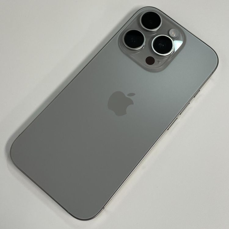 iPhone 16 Pro 256GB �ʥ���������˥��� SIM���å������