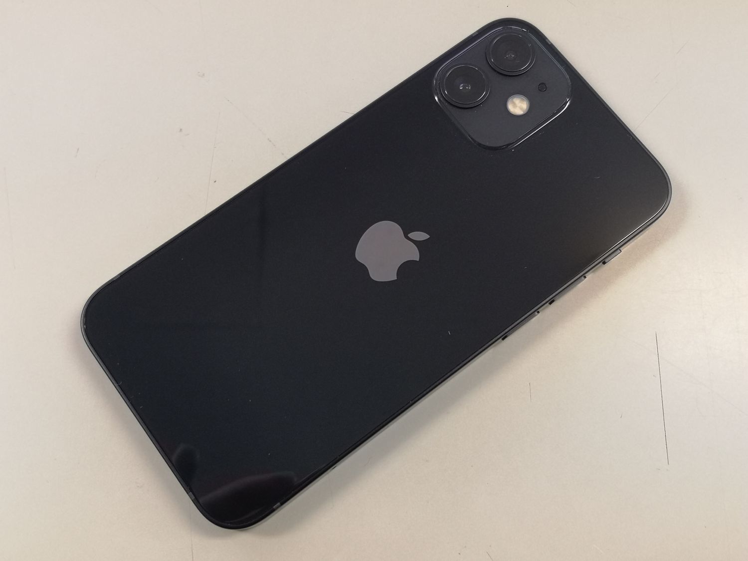 ムスビー｜海外版SIMフリー iPhone 12 mini 128GB ブラック 電池100 