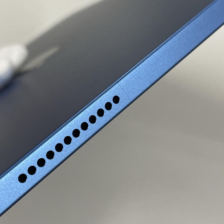 iPad (A16) WiFi 256GB �֥롼 SIM���å������