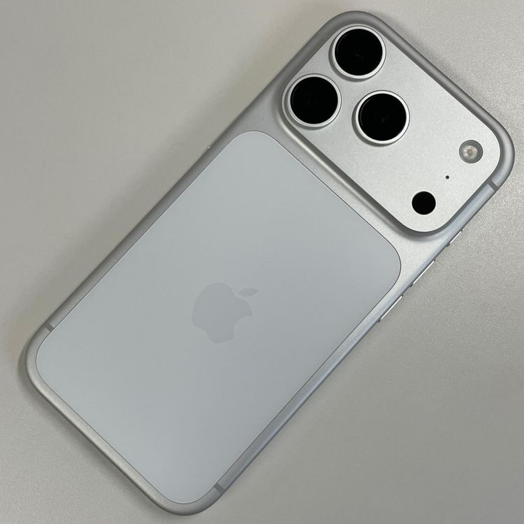 iPhone 17 Pro 256GB ����С� SIM���å������