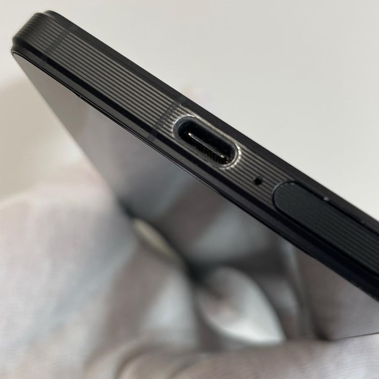 ���������¡��� Xperia 1 V SO-51D �֥�å� SIM���å������