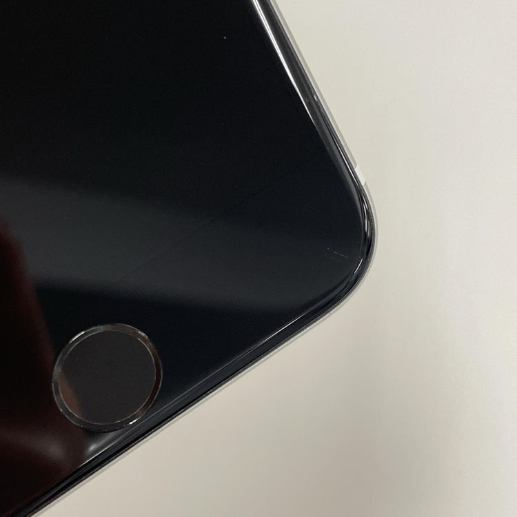 ���������¡��� iPhone SE(��2����) 64GB �ۥ磻�� SIM���å������