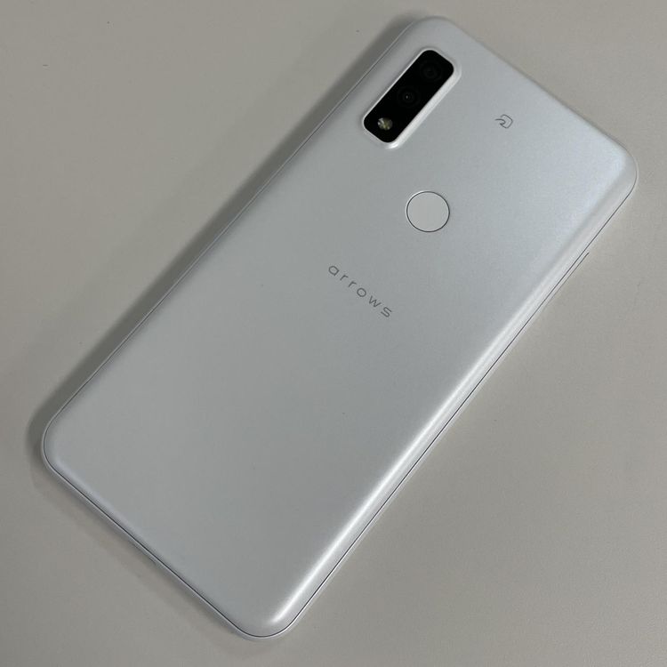 ���������¡��� arrows We FCG01 �ۥ磻�� SIM���å������