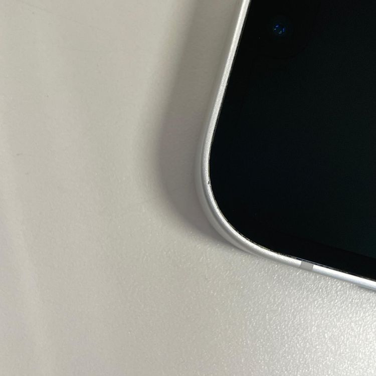 iPhone 16e 128GB �ۥ磻�� SIM���å������