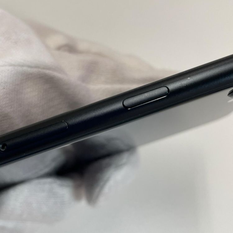 ���������¡��� iPhone SE(��3����) 64GB �ߥåɥʥ��� SIM���å������