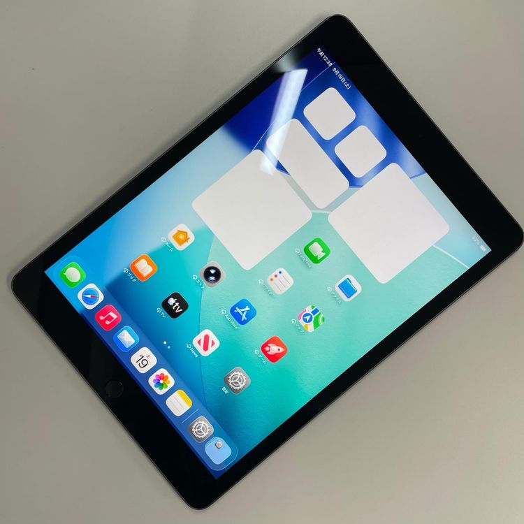 iPad ��9���� WiFi 64GB ���ڡ������쥤