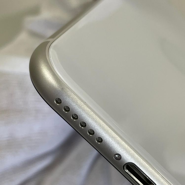 ���������¡��� iPhone SE(��3����) 64GB �������饤�� SIM���å������