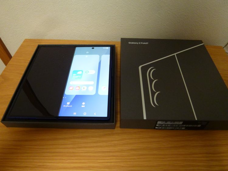 �ڥ���󥯡�Galaxy Z Fold7 256GB �ڹ����ǡ�Sim�ե꡼