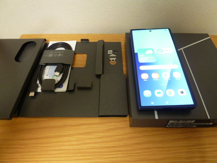�ڥ���󥯡�Galaxy Z Fold7 256GB �ڹ����ǡ�Sim�ե꡼