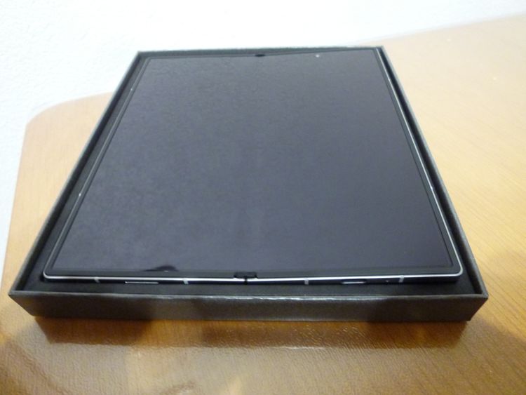 ���ʡ�512GB��ǥ�� Galaxy Z Fold7 �ڹ����ǡ�