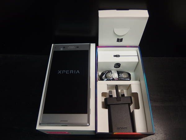 ムスビー Simフリー Xperiaxz F32 Platinum 美品 1021 Xperia Xz Simフリー 54 542
