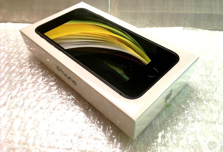 ���ʡ�̤���� iPhoneSE2 64GB Black SIM�ե꡼ ��°�ʴ��� 15