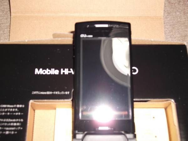 au Mobile Hi-Vision CAM Wooo (HIY01)եȥդ