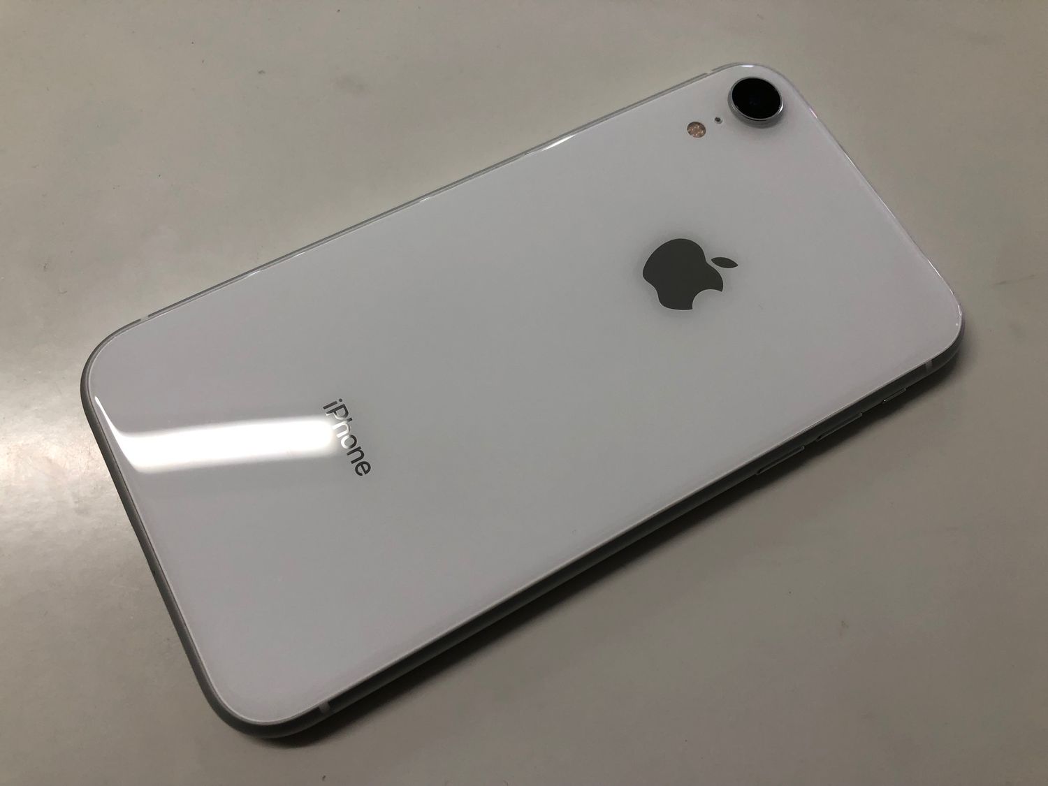 ムスビー｜♪SIMフリー iPhone XR 64GB ホワイト NT032J/A 中古品 