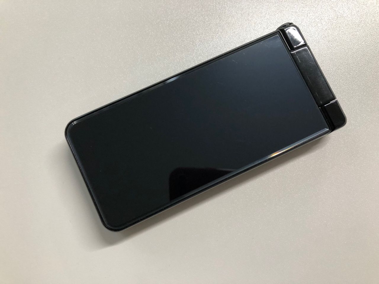 ムスビー｜♪SIMロック解除済 AQUOS ケータイ2 601SH ブラック 中古品  