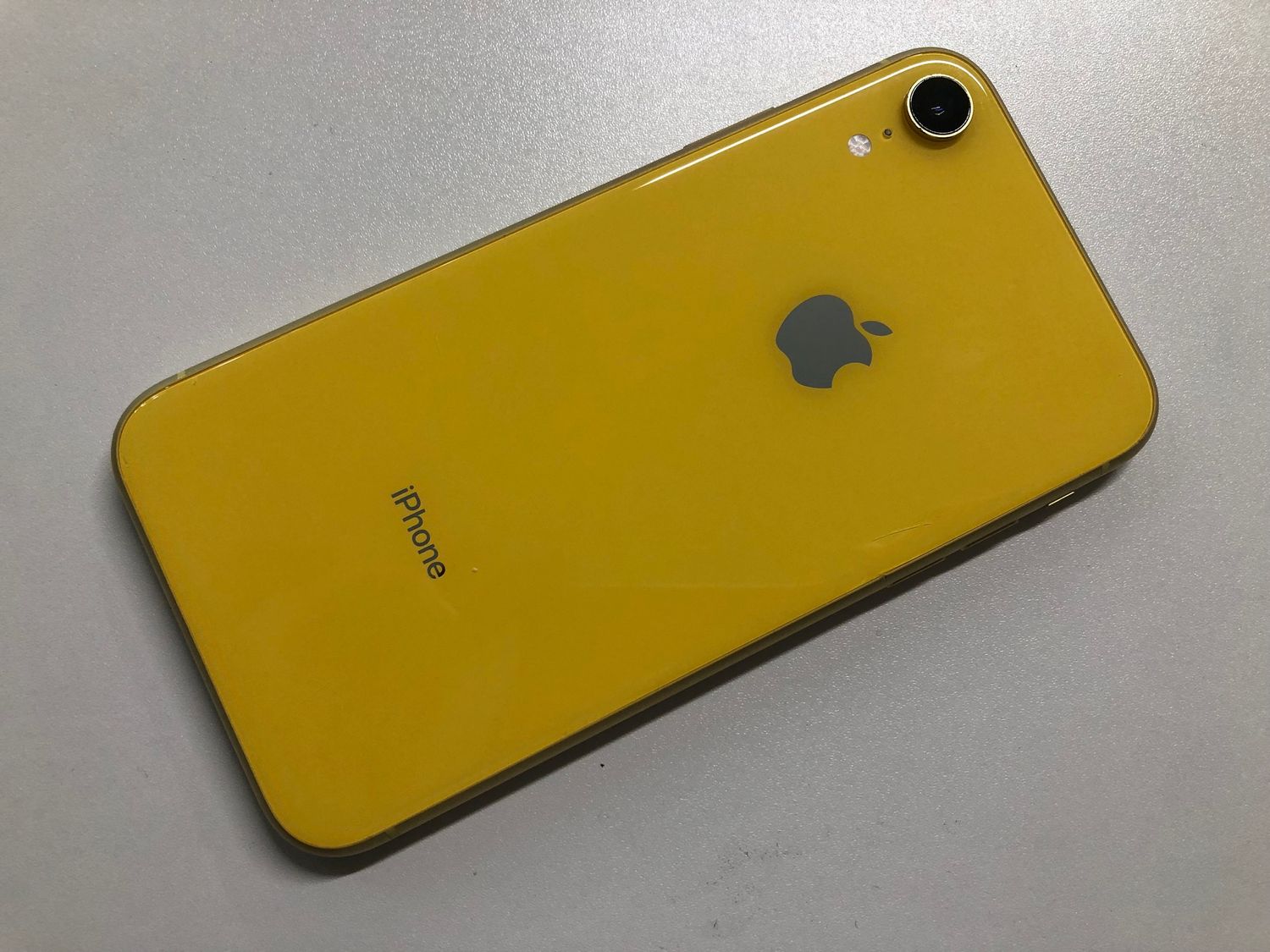 ムスビー｜♪SIMロック解除済 au iPhone XR 64GB イエロー 中古品 