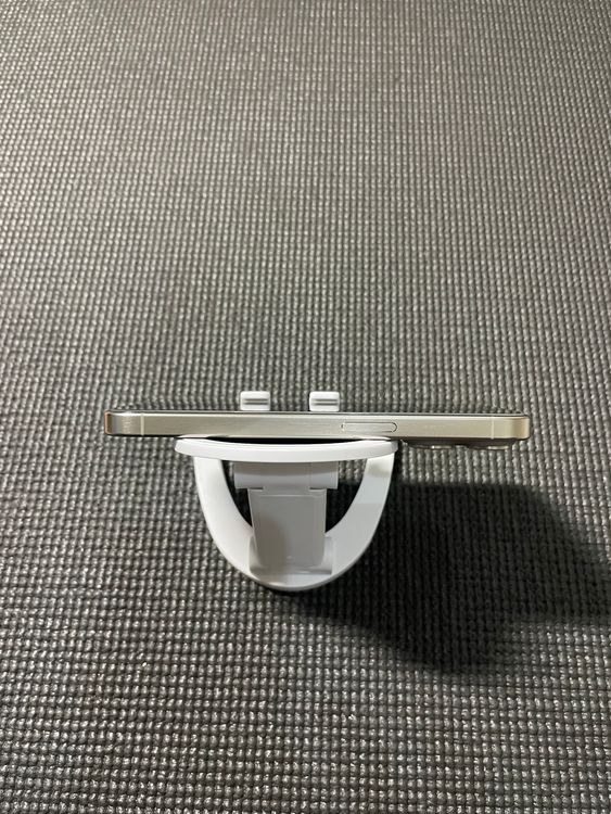 ��Ķ���ʢ���SIM�ե꡼ iPhone 15Pro 128GB