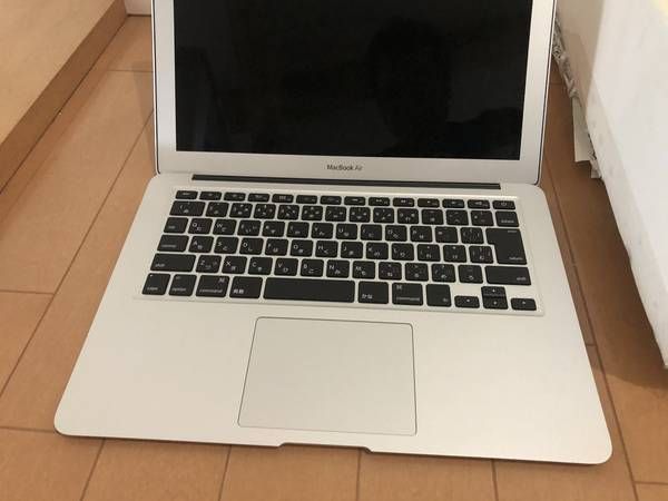 美品 MacBook Air Early ダサく 2014