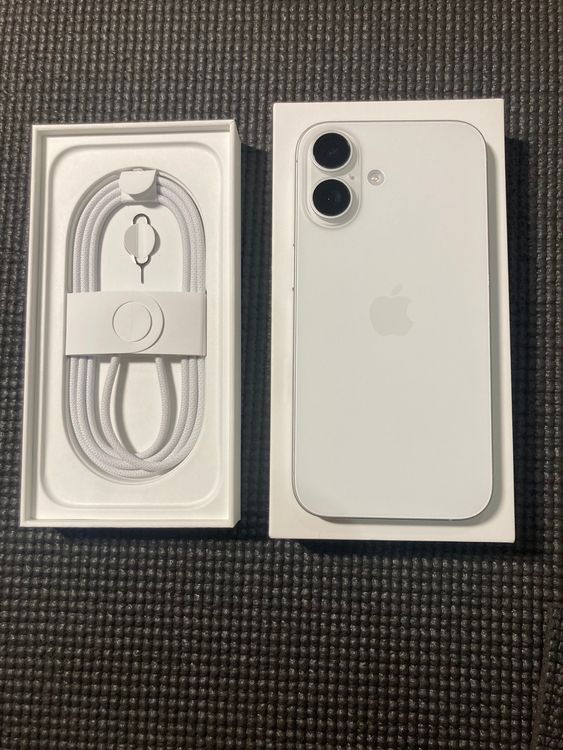 ڿƱ͡ۥХåƥ꡼100%SIMե꡼ iPhone 16 128GB