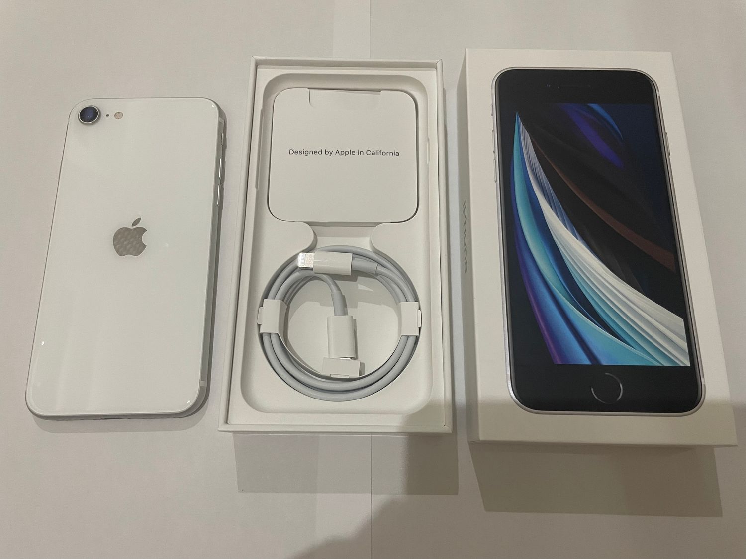 ムスビー｜※超美品SIMフリー iPhoneSE(第2世代）128GB【iPhone SE(第2 