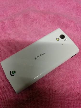Xperia ray �����ӣɣͥե꡼ st18i �ۥ磻�� ���ΤΤ� ��SO-03C��