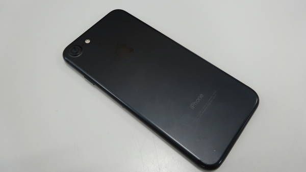 Reޡdocomo iPhone7 32GB ޥåȥ֥å MNCE2 J/A