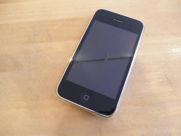 �������ꥢ�� iPhone3GS 32GB �ۥ磻�ȡ�SIM�ե꡼����͵�������̵��