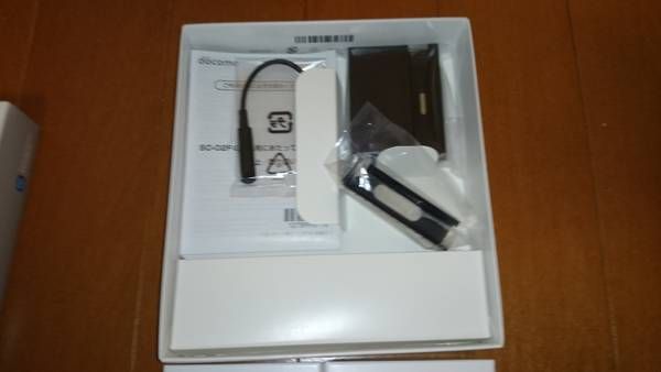 ������̵����̤�����ʡ� SO-02F Xperia Z1f �饤�� docomo