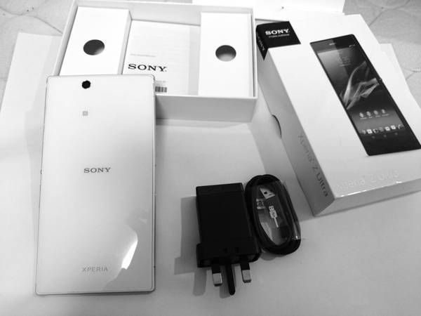  XPERIA Z Ultra C6833ѡץ뿷Ʊ/SIMե꡼