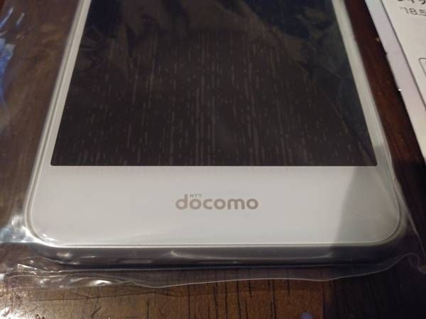 �ڿ���̤���ѡ������� White arrows Be F-04K