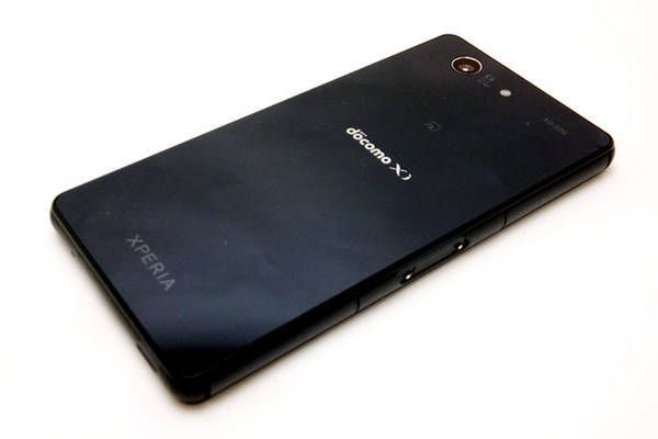�ڥ�����Х��뿷�ɡ�docomo XperiaZ3compact SO-02G Black����Ʊ��