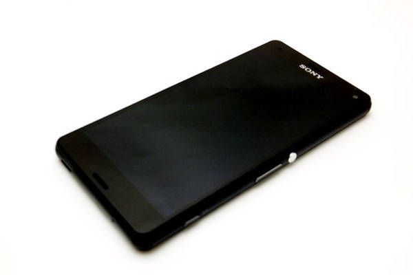 �ڥ�����Х��뿷�ɡ�docomo XperiaZ3compact SO-02G Black����Ʊ��