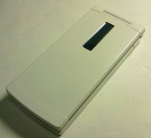 au K011 �ѡ���ۥ磻�� ���å����ꥢ�� ������ �ǿ�OS KCP3.2���