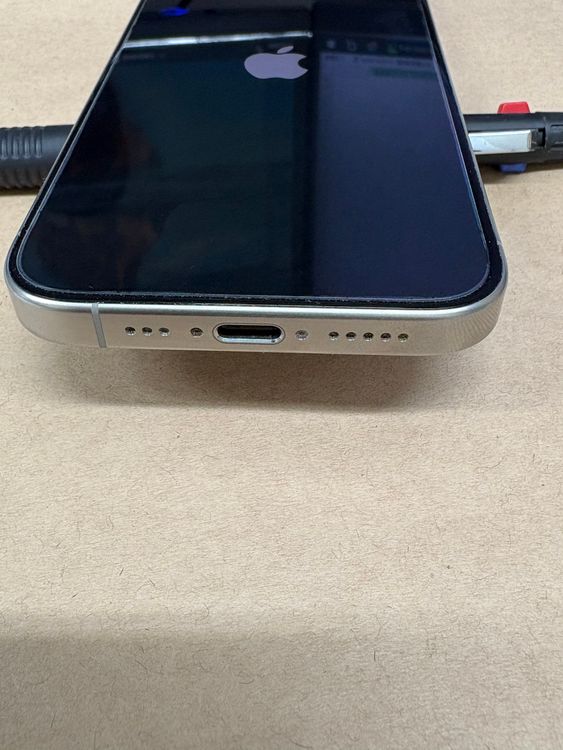 Ķ���ʡ�iPhone 15��Pro 256GB���ӣɣͥե꡼ �������ʥ���������˥���