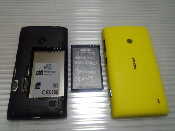�����ʡ� Nokia Lumia 520 SIM�ե꡼ ���ޤ���
