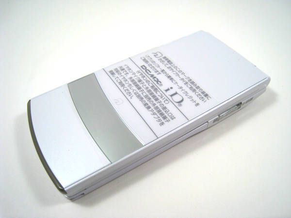 docomo N-01C �ۥ磻�� �����򴹺Ѥ� ����̵�� �ɥ���