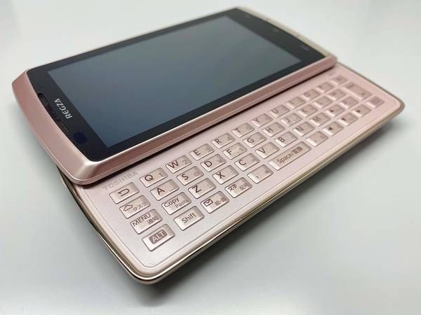 au REGZA Phone IS11T եԥ 