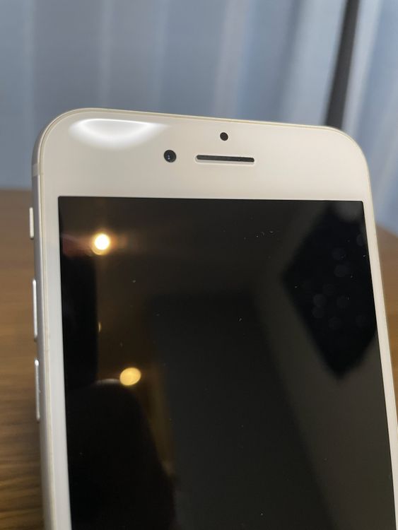 SIM�ե꡼ iPhone8 64GB ����С� �Хåƥ꡼92%