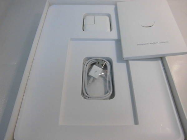 ���¿��ݾڢ������� iPad3 4G+Wi-Fi 16GB �֥�å� ����̵��