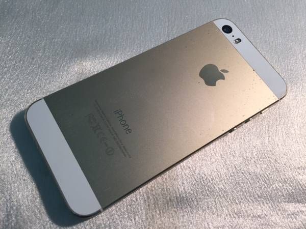 iPhone5s 悪けれ GOLD 32GB キャリアau
