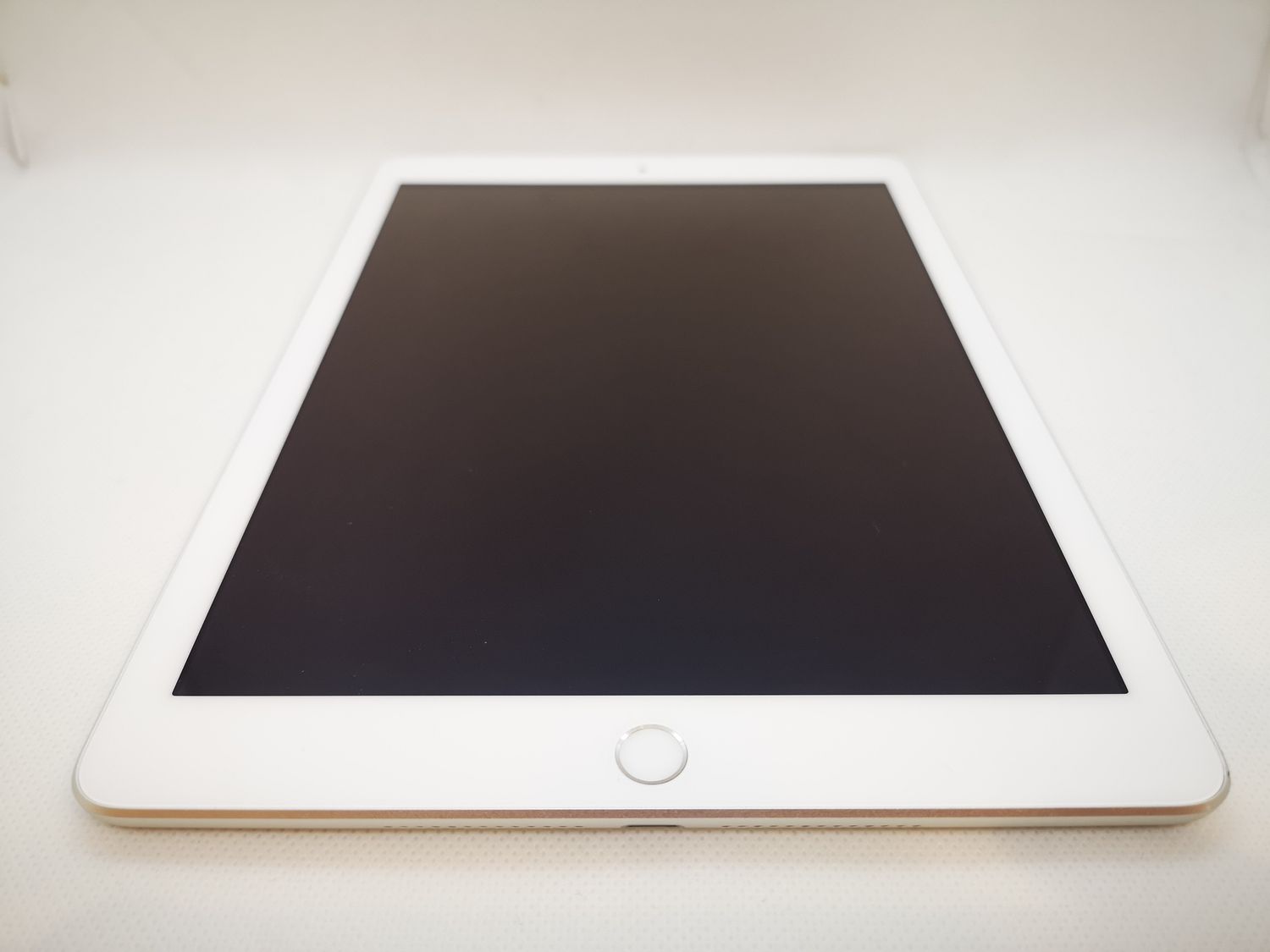 ムスビー｜☆動作良好 バッテリー88%☆iPad 第5世代 Wifi+Cellular 