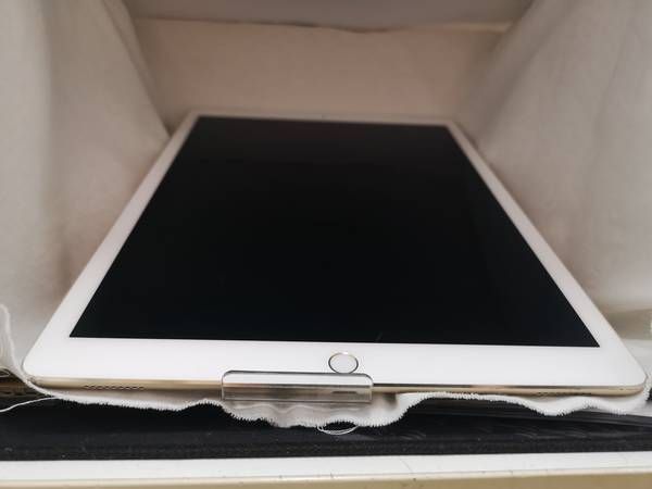 ��̵���¥��å����֥����ݾڡ���SIM�ե꡼��iPad Pro 12.9�������128GB��