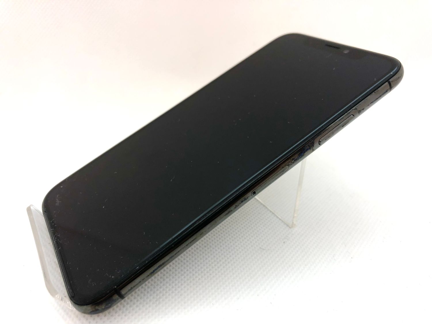 iPhone x 本体 64㎇ バッテリー残100％ シムフリー ドコモ ムスビー｜☆赤ロム永久保証☆バッテリー100% docomo iPhone X 64GB 〇