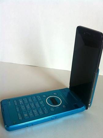 docomo��SH-01A(�֥롼)���饱��