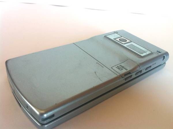 docomo��N-02A(�����֥롼)���饱��